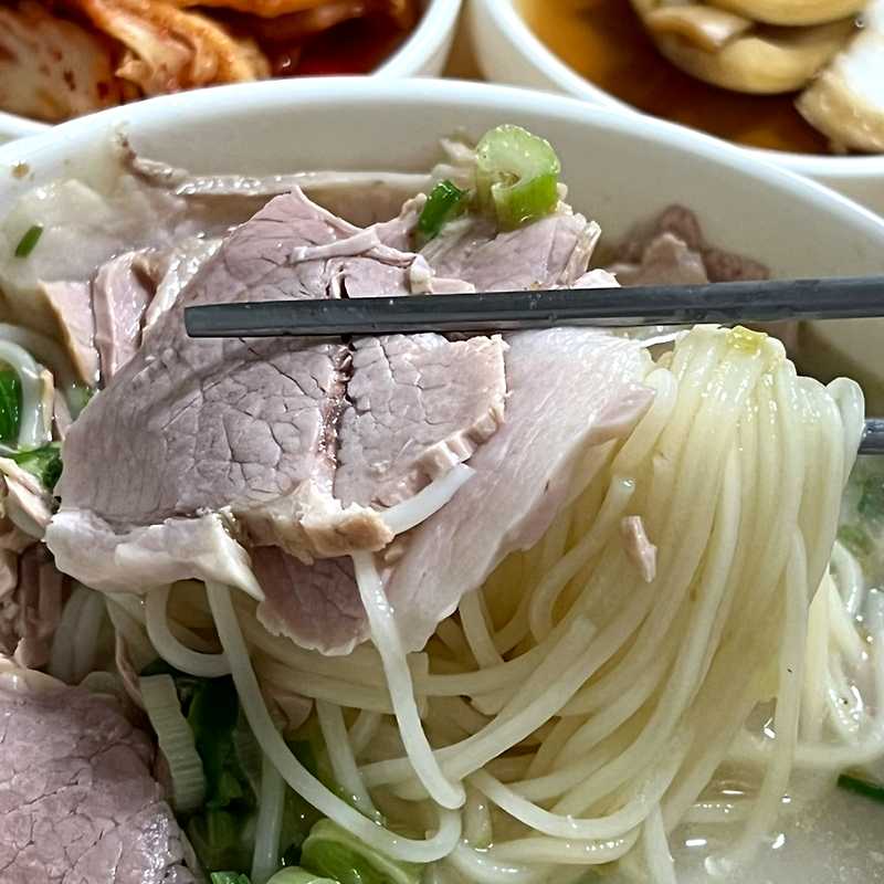 남도고기국수 대표 이미지 — 고기국수 한 그릇